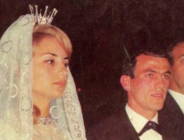 Βίκυ Μοσχολιού - Μίμης Δομάζος : Ο τρομερός γάμος που έμεινε στην ιστορία